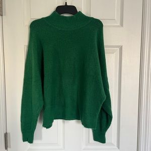 H&M green sweater